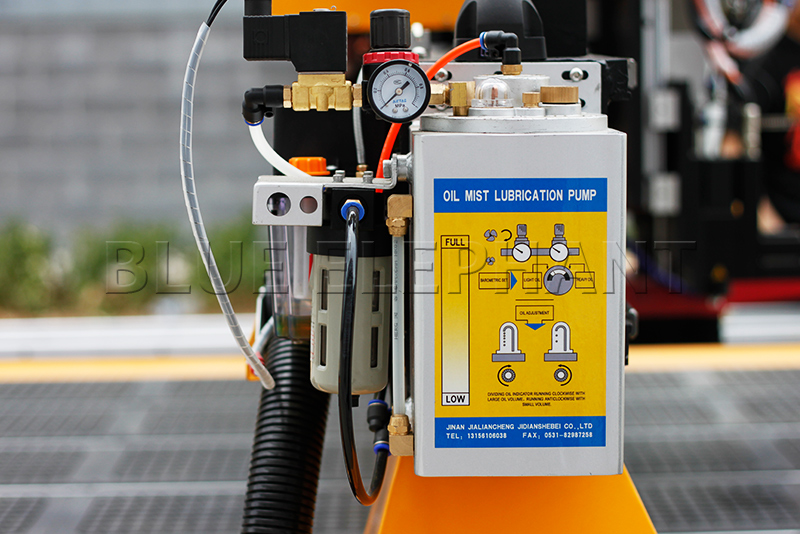 自動換刀開料機(jī)零部件